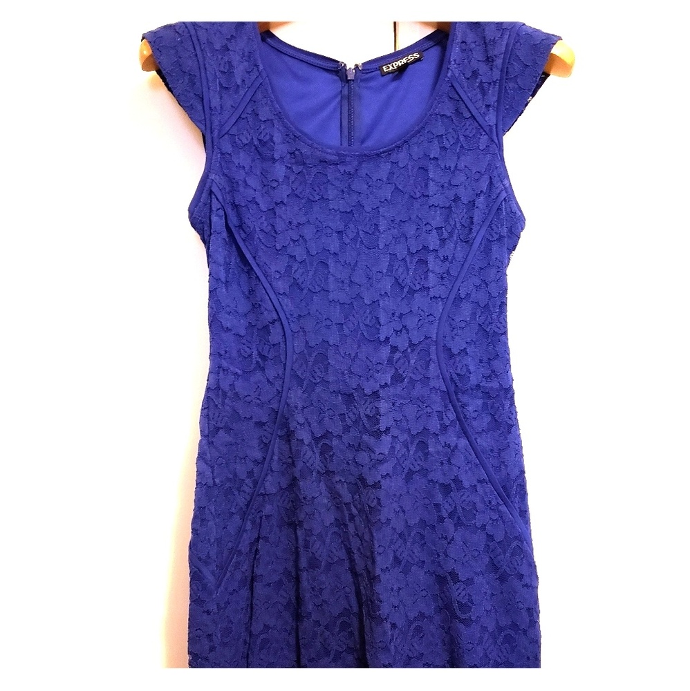 Short blue lace dress
